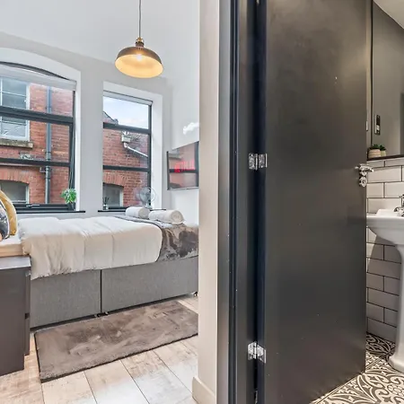 Apartment Ny Style Exposed Brick 2br Sleep 8