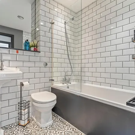 Ny Style Exposed Brick 2br Sleep 8 Apartment *