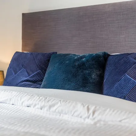 Ny Style Exposed Brick 2br Sleep 8 Apartment Leeds (West Yorkshire)